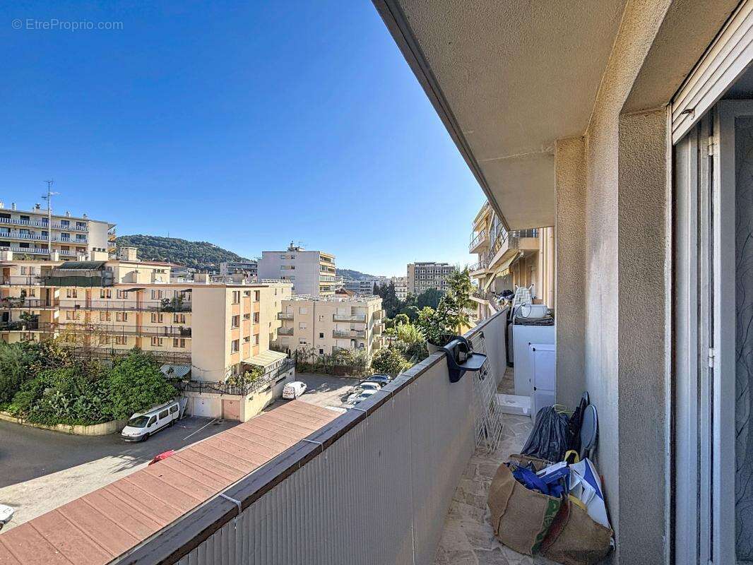 Appartement à LE CANNET