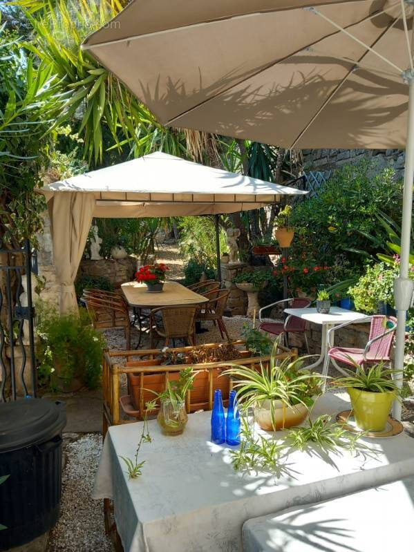 Maison à SOLLIES-VILLE