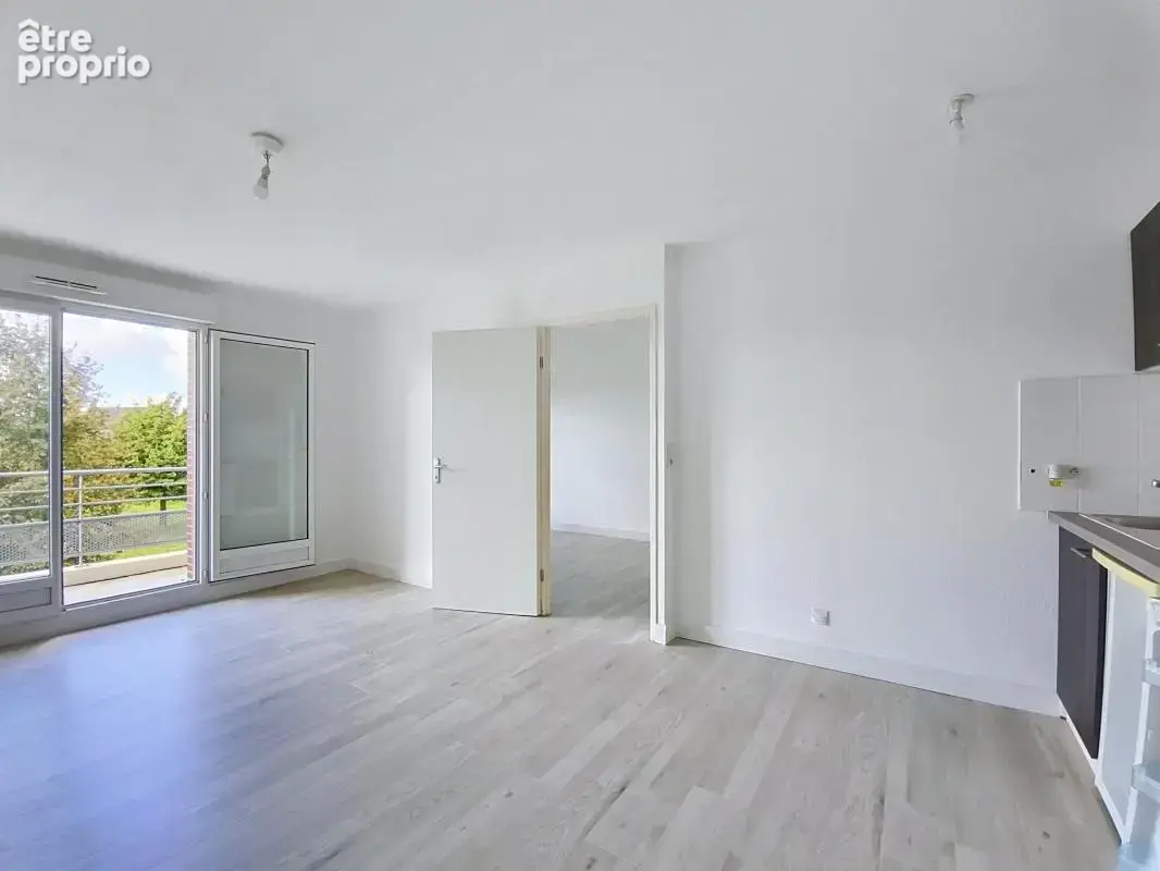 Appartement T2 au calme avec balcon à Franqueville-Saint-Pierre - photo 4