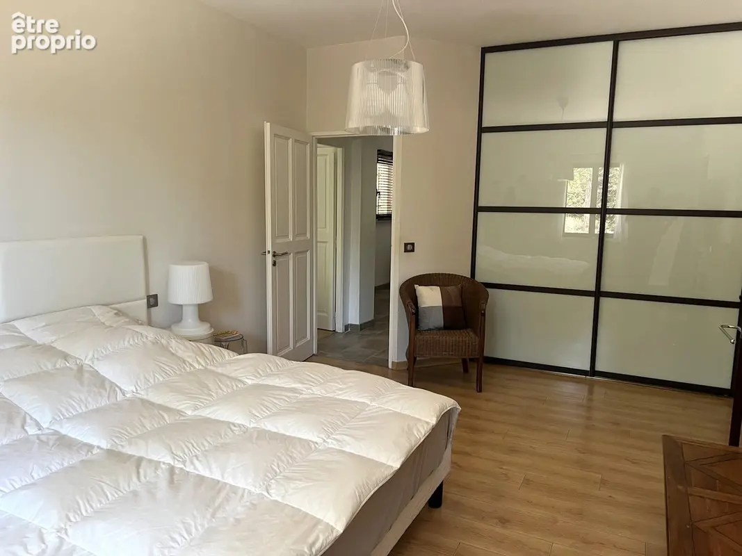 Maison de plain-pied avec piscine, à 12 min d'Avignon TGV... - photo 15