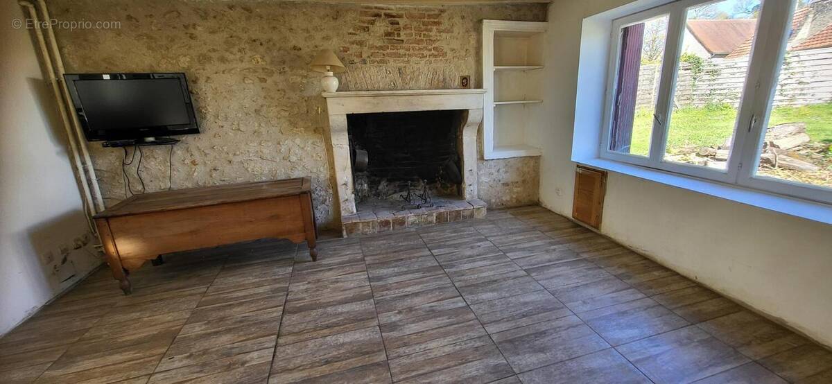 Photo 1 - Maison à SAINT-PIERRE-DE-MAILLE
