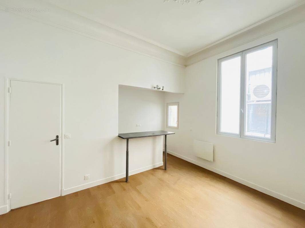 Appartement à PARIS-20E