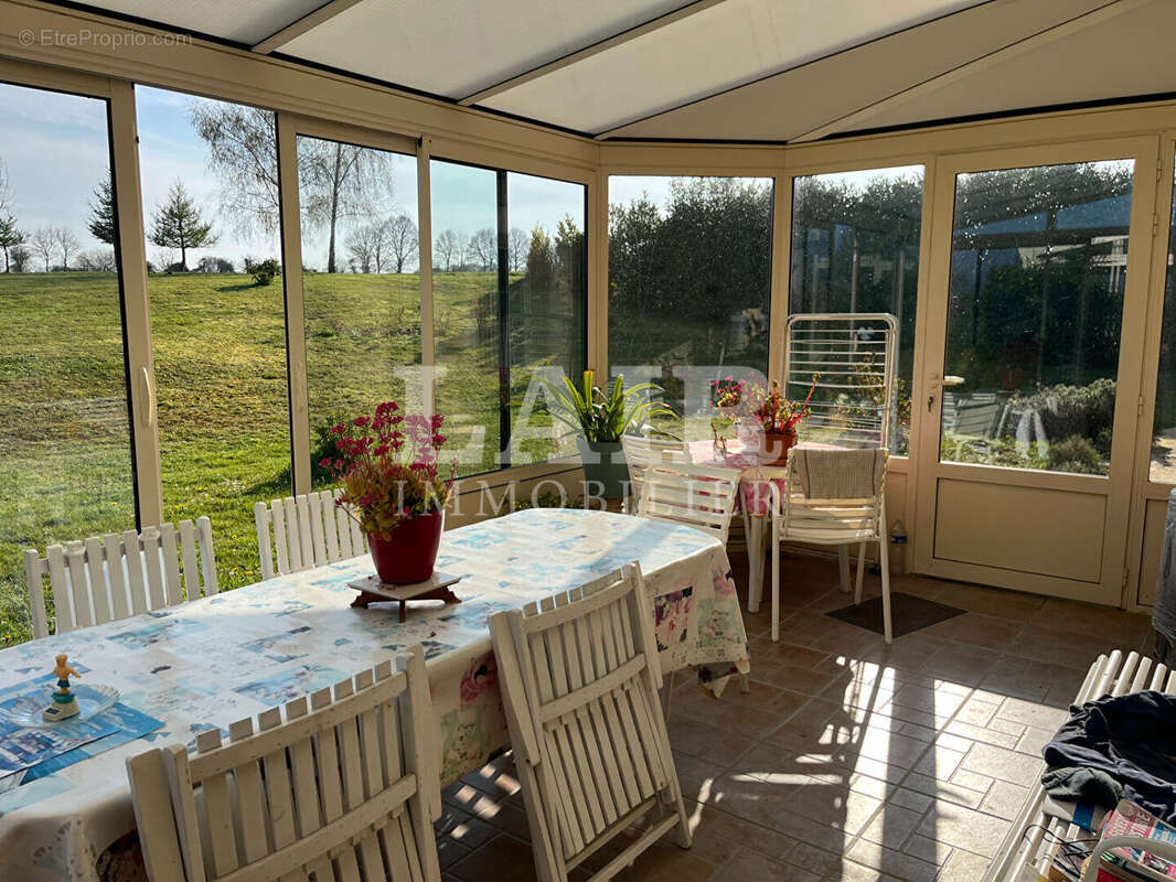 Maison à LE MELE-SUR-SARTHE