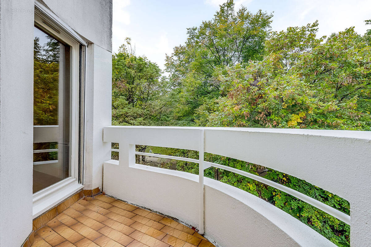 Appartement à PARIS-20E