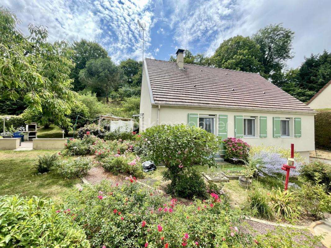 Maison familiale de plain-pied avec sous-sol total – Chaumont-en-Vexin - photo 6
