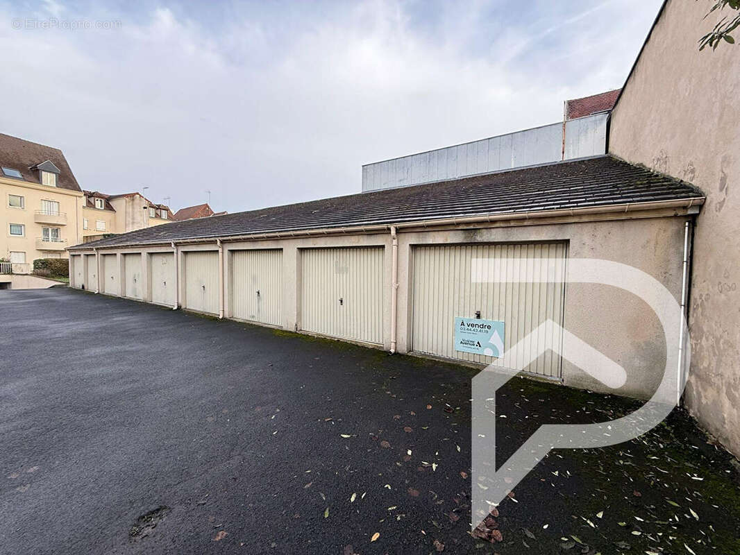 Parking à PONT-SAINTE-MAXENCE