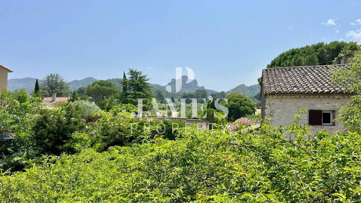 Maison à SAINT-REMY-DE-PROVENCE