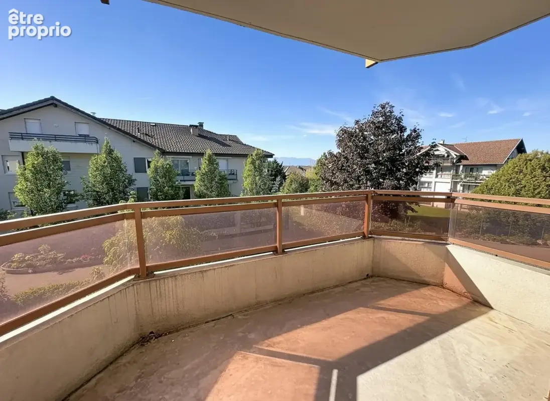 Appartement à VILLE-LA-GRAND