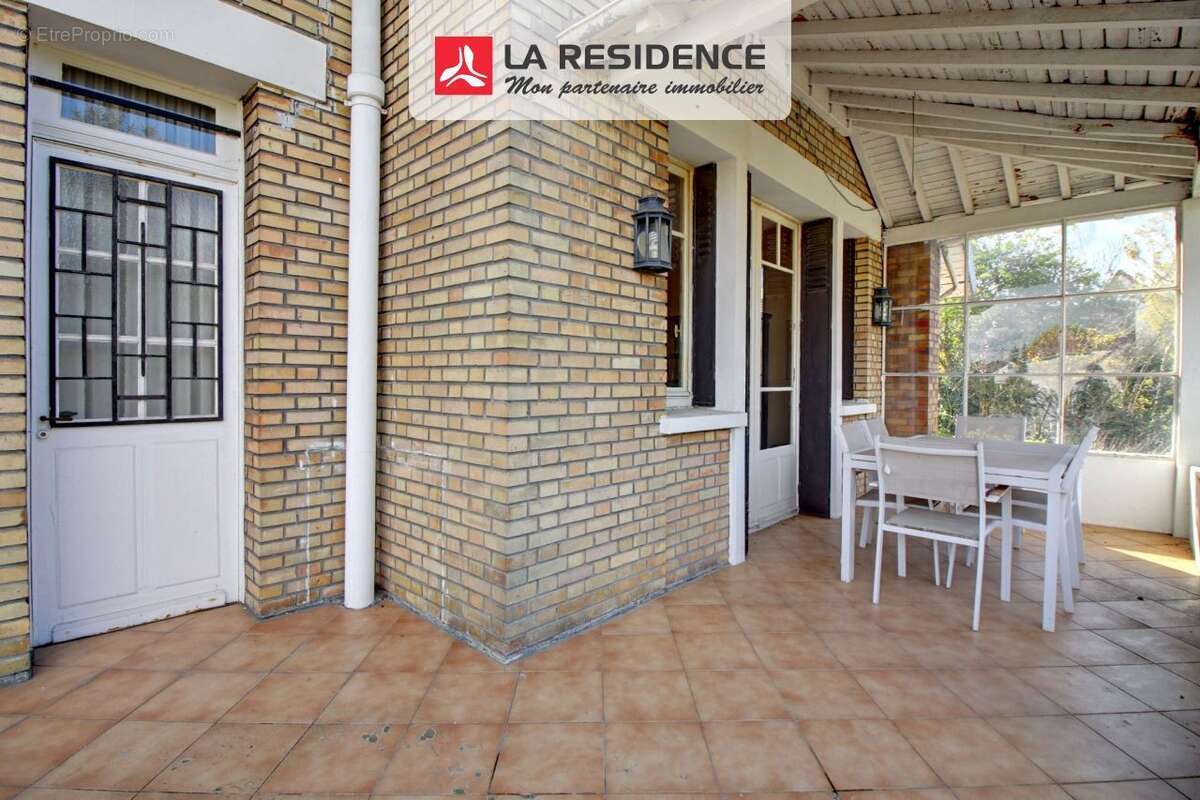 Maison 182 m² à Poissy  - photo 5