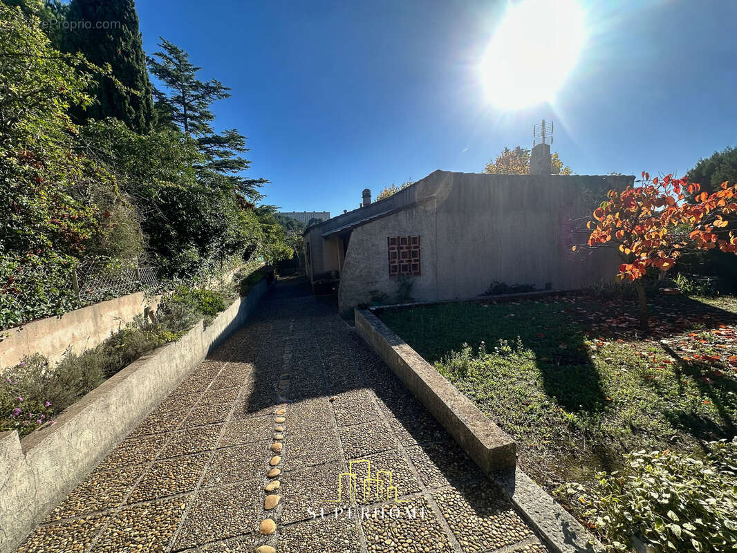 Maison à MARSEILLE-13E