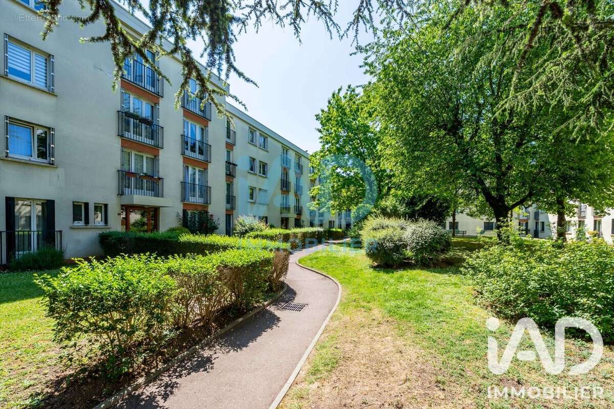 Appartement 73 m² à Chevilly-Larue  - photo 8
