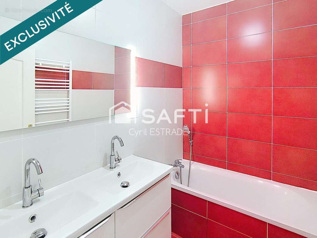 Photo 8 - Maison à SAINT-PAUL-EN-JAREZ