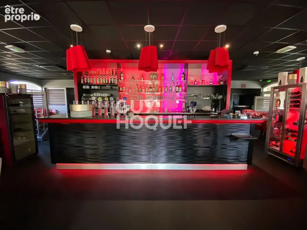 Photo Commerce à Saint-Didier-Sous-Aubenas au prix de 869 000€