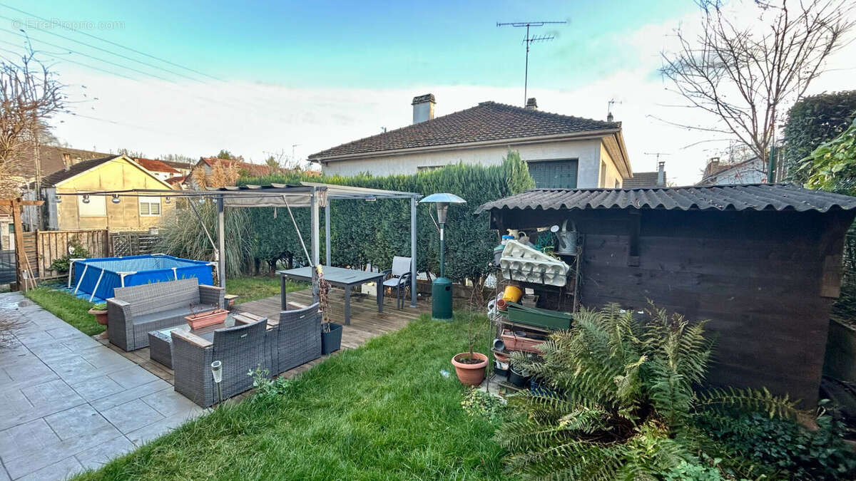 Maison à GOUSSAINVILLE