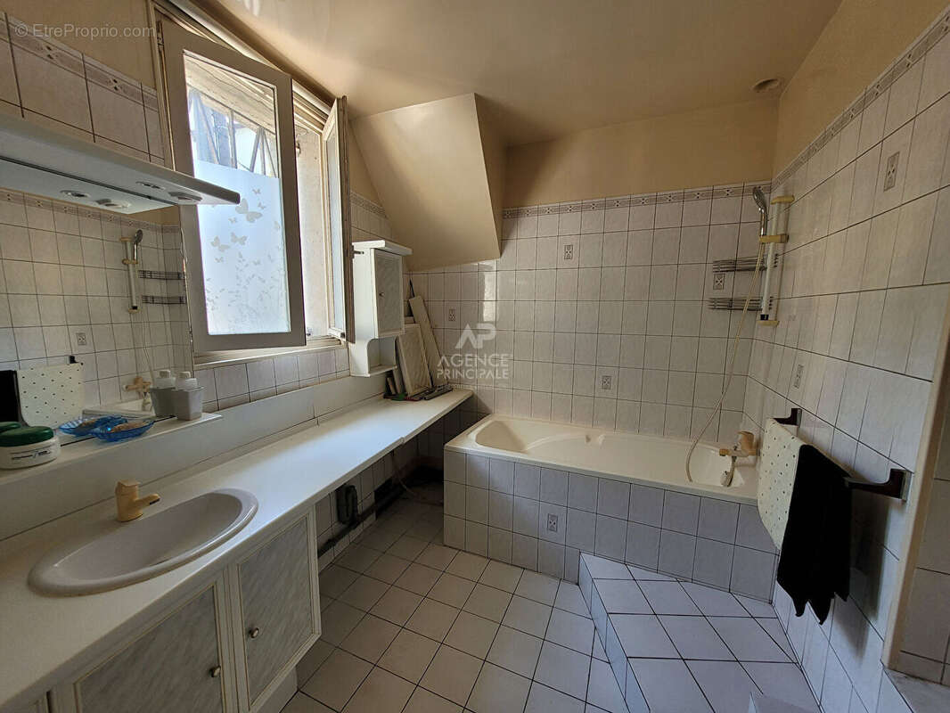 Maison à LE PECQ