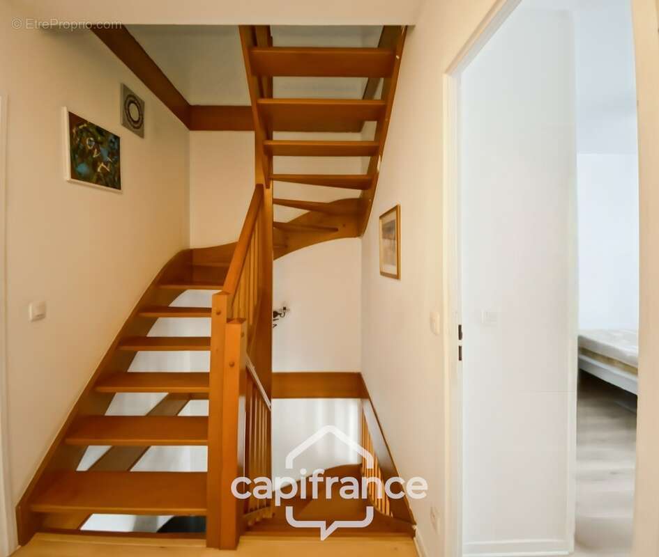 Maison à vendre  8 pièces – 6 chambres – 141 m² – Terrasse - Jardin - Garage - photo 17