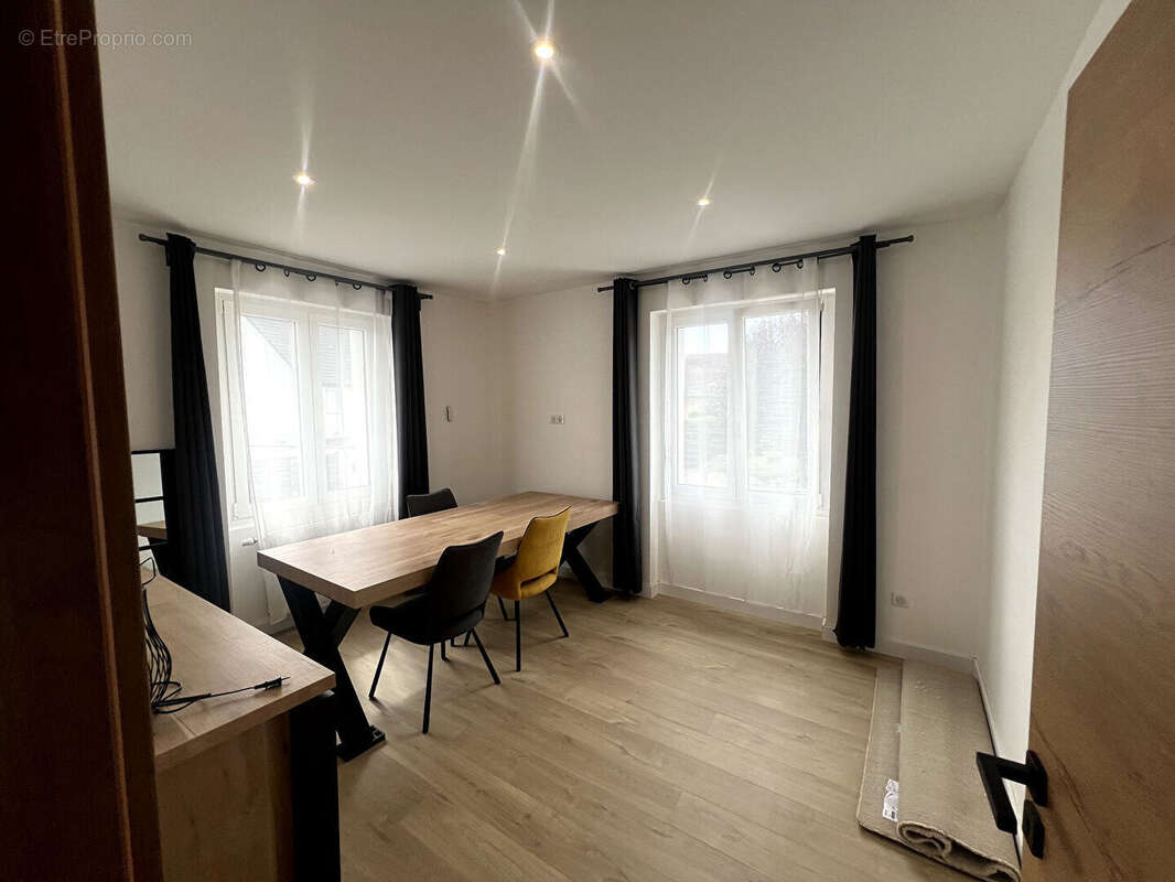 Maison 236 m² à Illzach  - photo 4