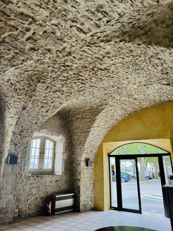 Hôtel particulier de charme aménagé en Hôtel Restaurant - photo 2