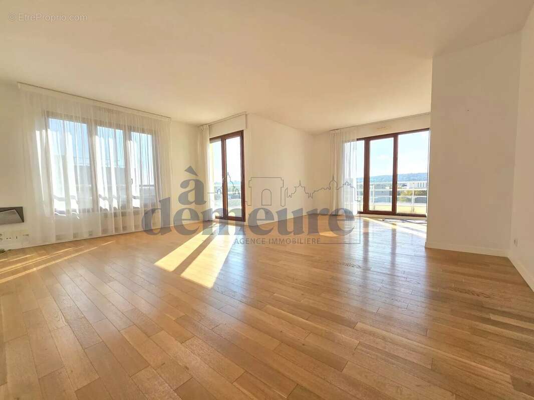 Appartement à ISSY-LES-MOULINEAUX