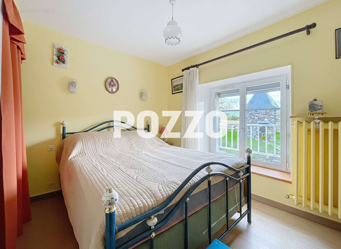 Maison à BRICQUEVILLE-SUR-MER