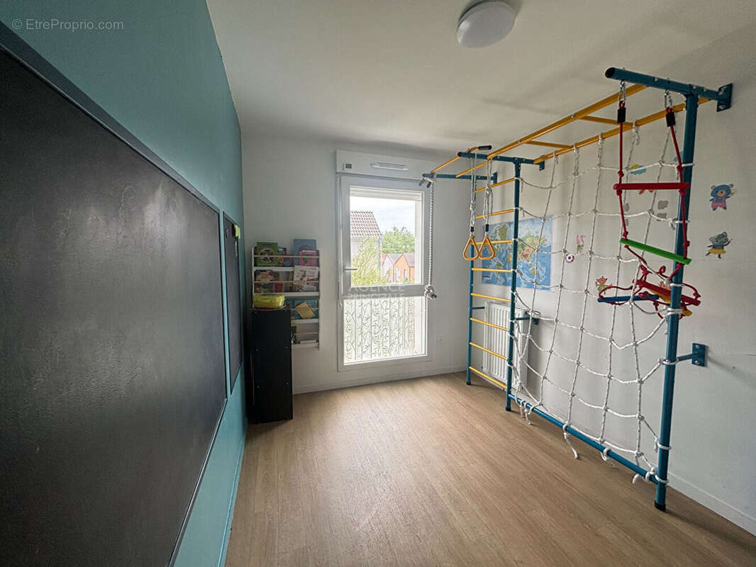 Appartement St Ouen L'aumone 4 pièce(s) 75.54 m2 - photo 5