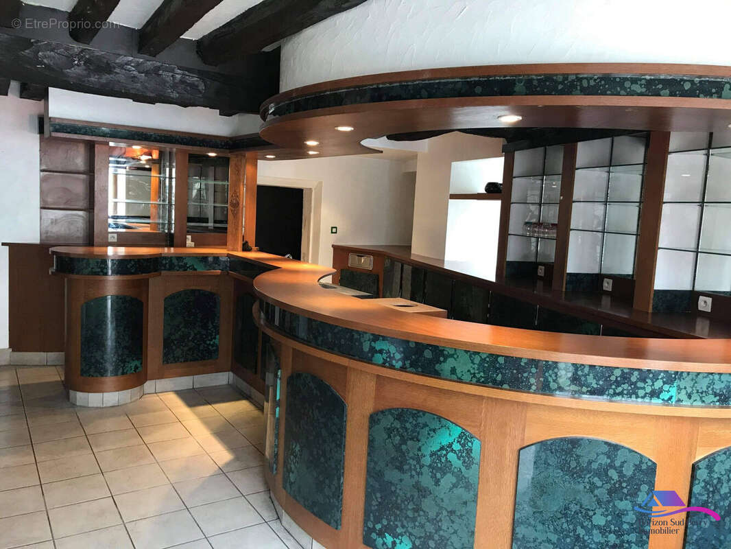 bar - Maison à LIGNIERES