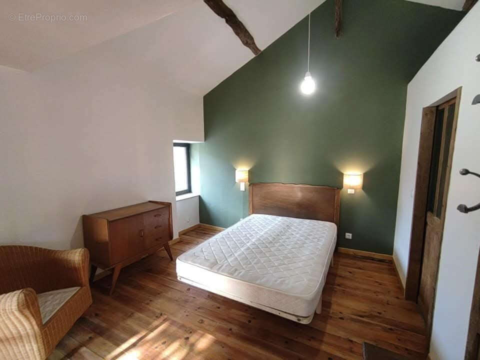 Secteur condom—maison de hameau avec dependances sur 1658m2 - photo 24