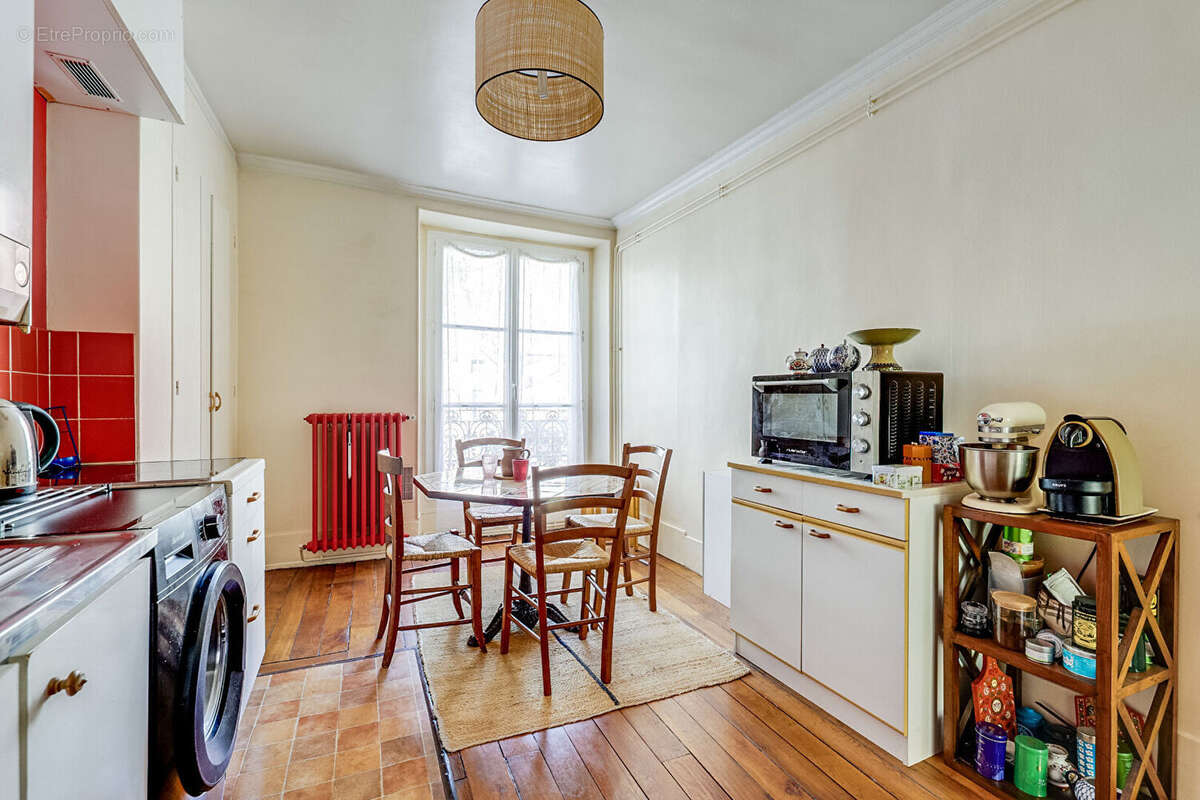 Appartement à PARIS-14E