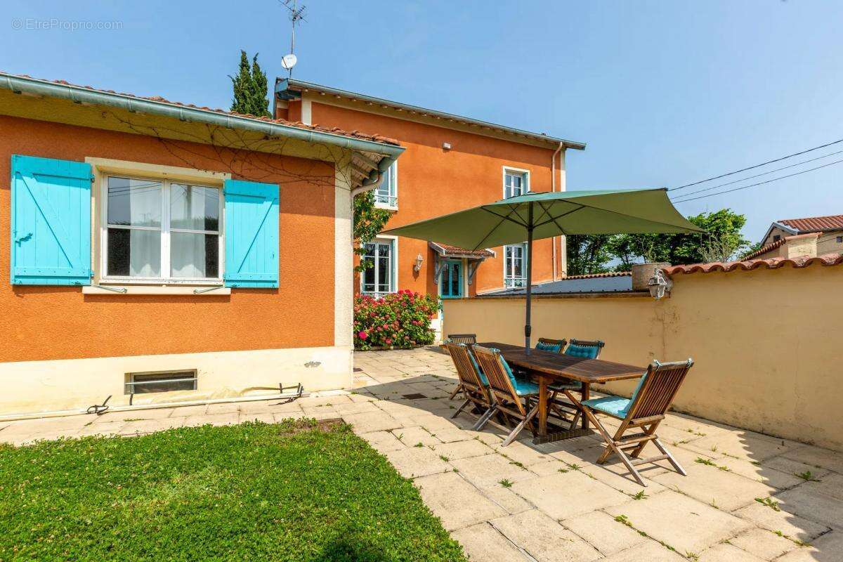 Maison à VILLEFRANCHE-SUR-SAONE