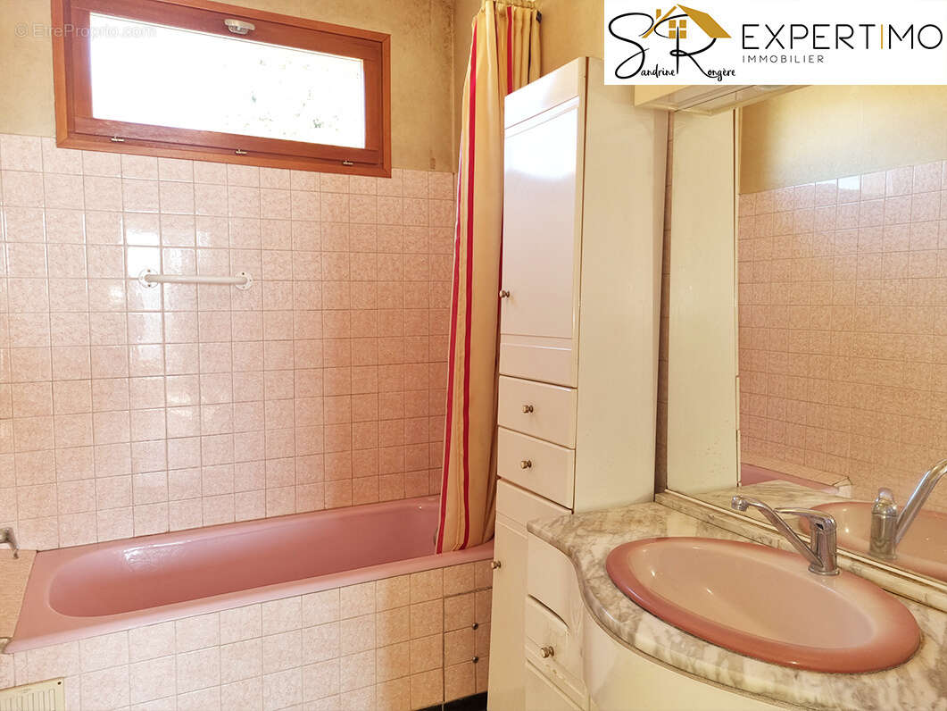 Maison à SAINT-ELOY-LES-MINES