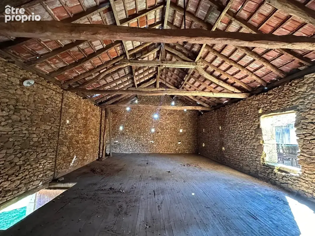 Authentique ferme avec 4 ha de terrain - photo 17
