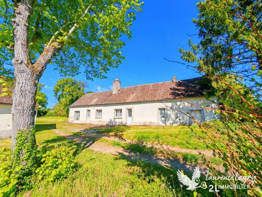 Maison à YVRE-L'EVEQUE