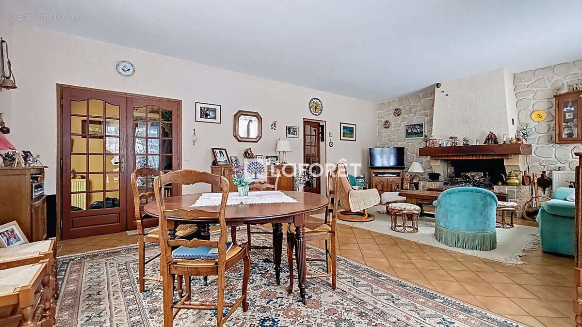 Maison à AMIGNY-ROUY