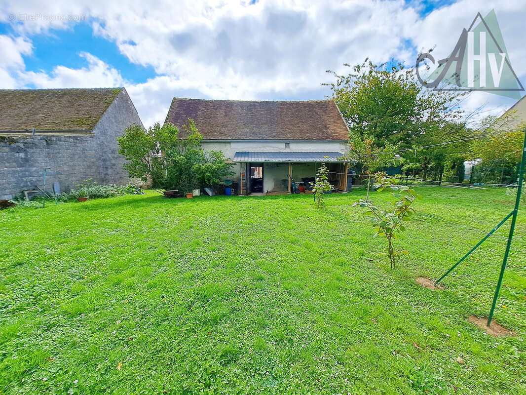 Maison à PONT-SUR-YONNE