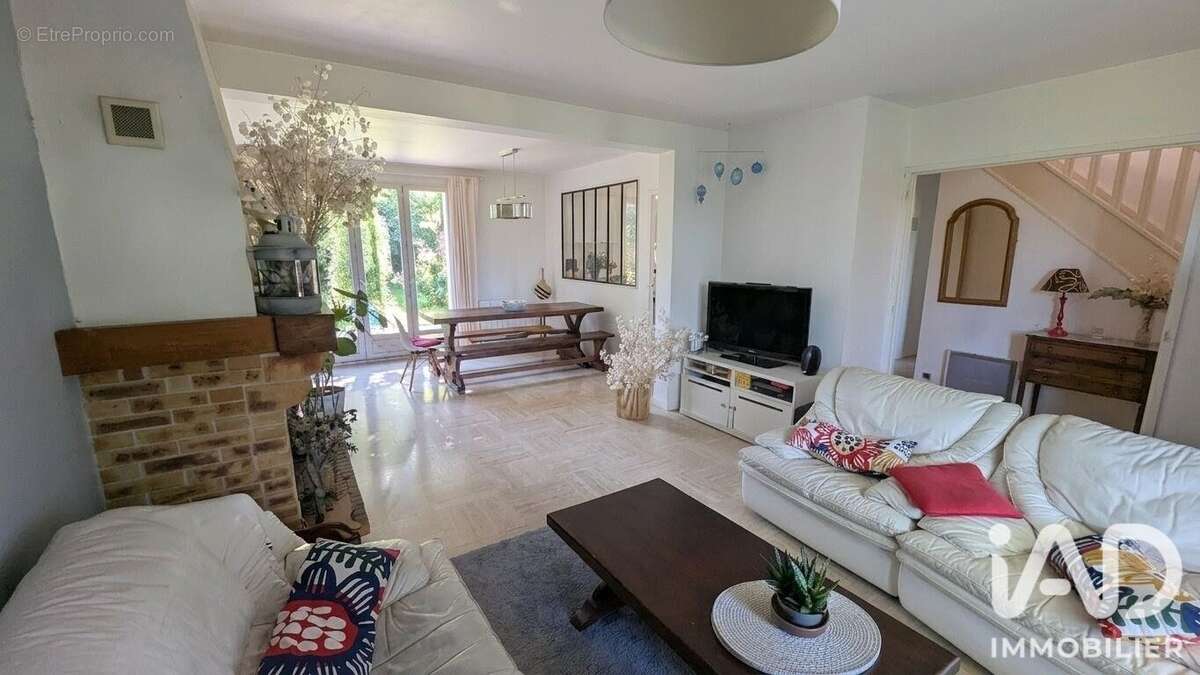 Maison 169 m² à Choisel  - photo 3