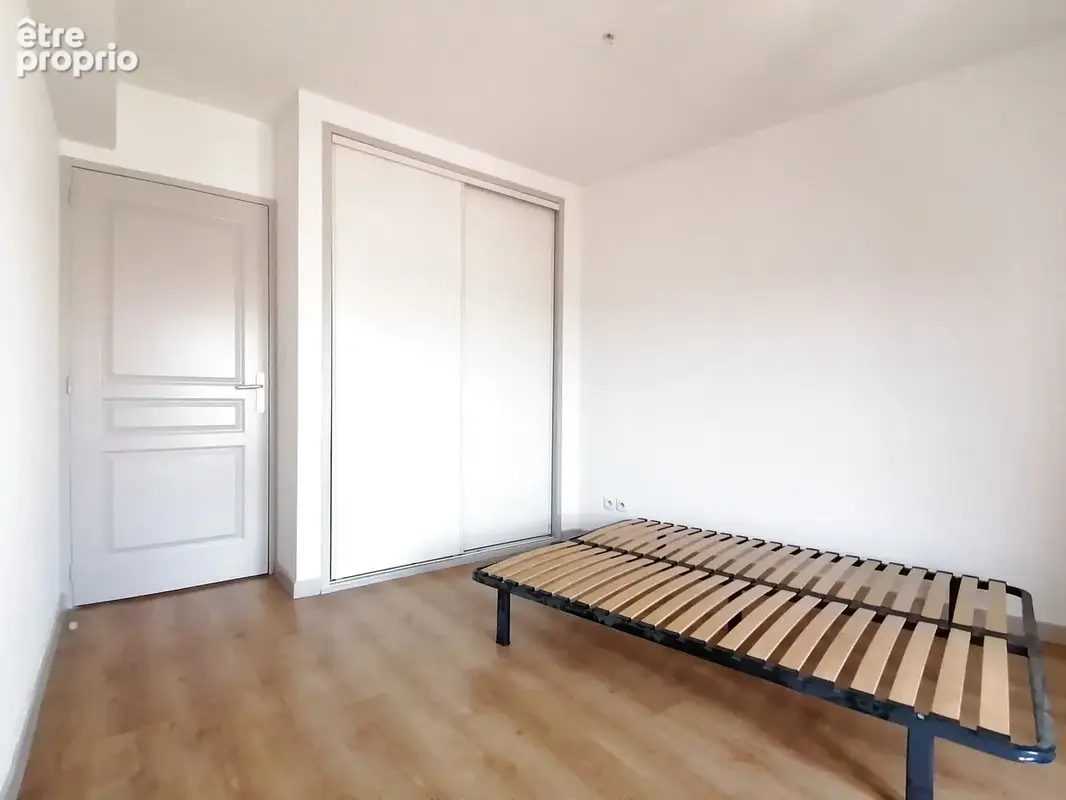 Appartement T2 sur Roquemaure - photo 5