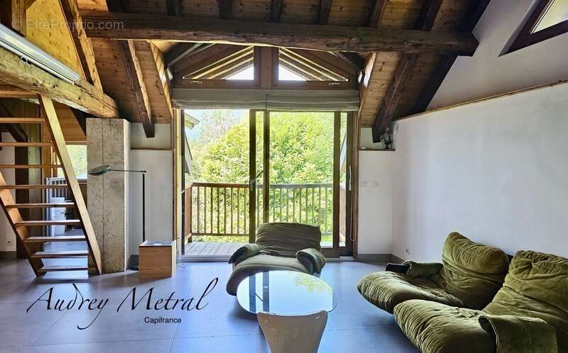 Maison en pierre avec piscine + terrain à vendre à SERRIERES EN CHAUTAGNE (73), 50 min de Genève et d'Annecy, 35 min d'Aix-les-B - photo 8