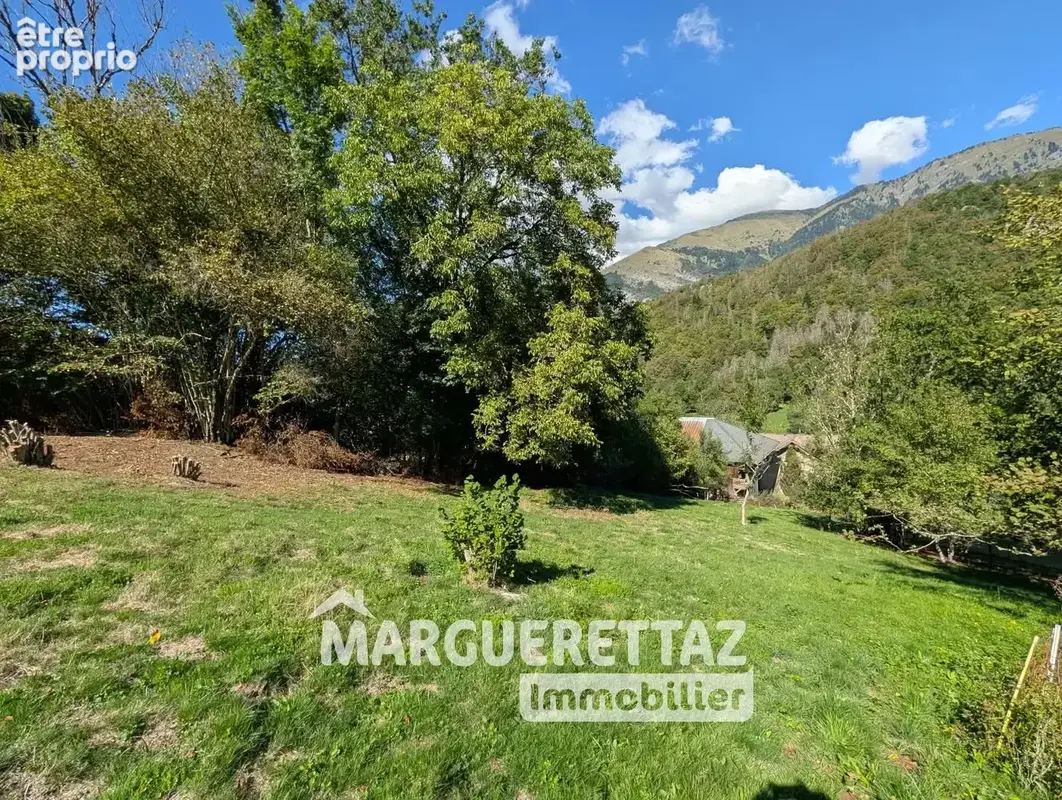 Terrain constructible 1589m² - photo 2