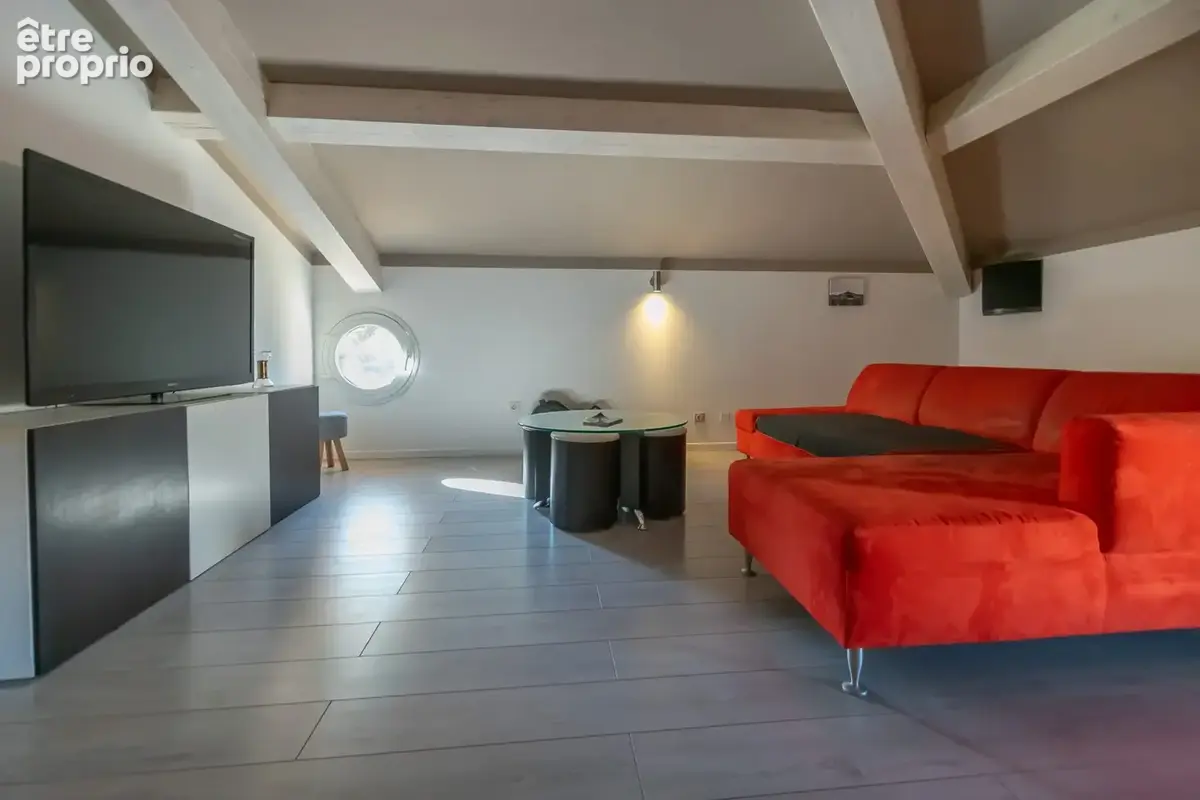 Maison familiale avec studio indépendant, piscine et grand terrain - photo 17