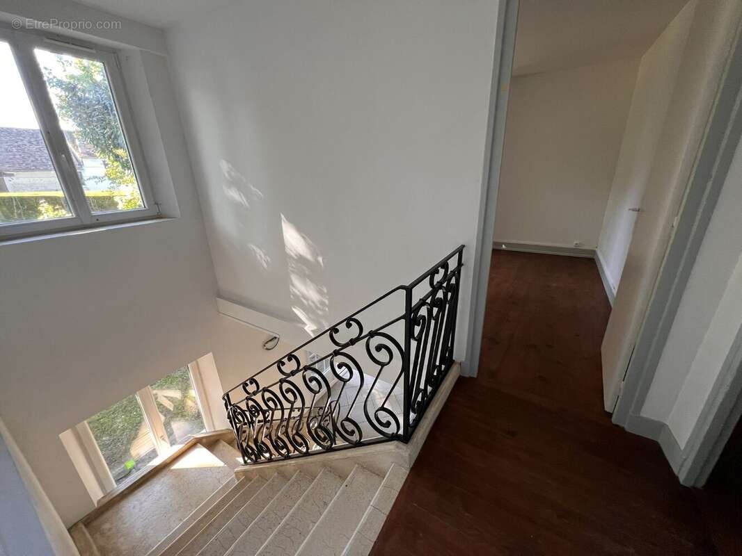 Maison à SAINT-CHERON