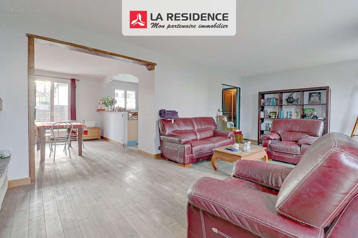 Maison à VERNEUIL-SUR-SEINE