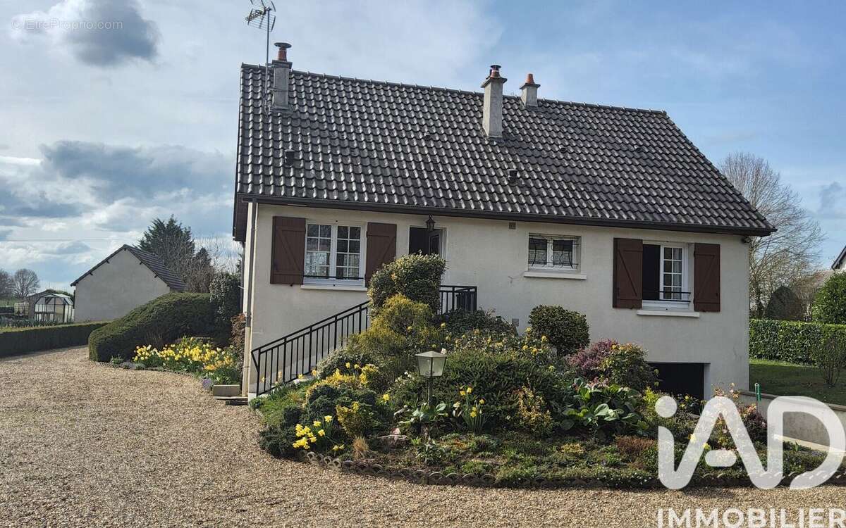 Photo 2 - Maison à SUEVRES