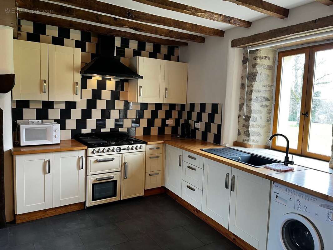Maison à DOMPS
