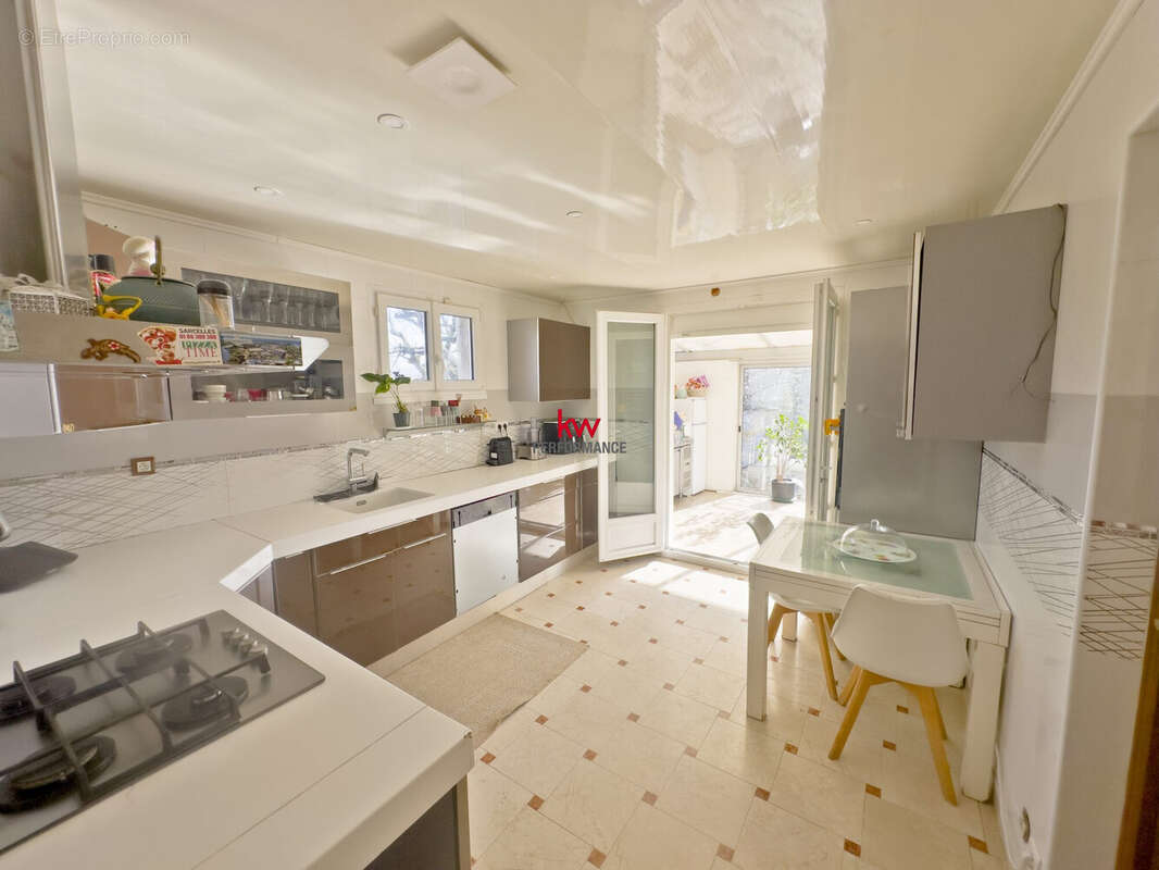 Maison 199 m² à Sarcelles  - photo 5