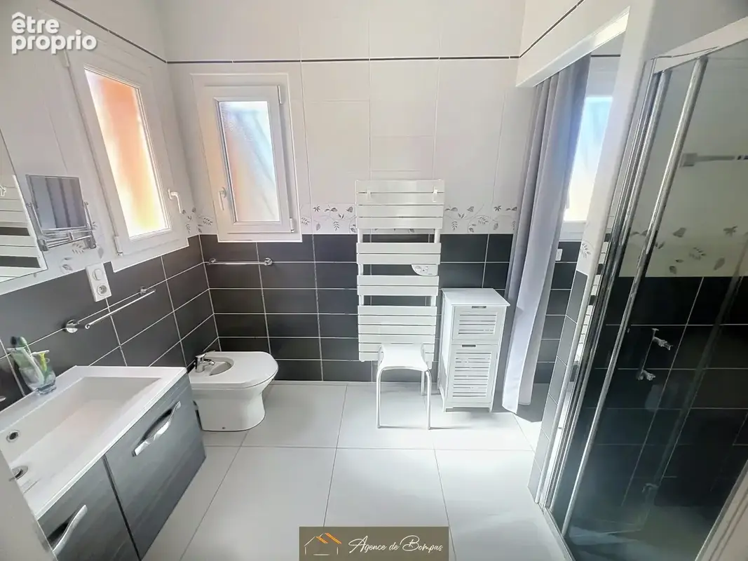 Secteur residentiel - villa 3 faces 127 m2 hbts  sur 600 m2 de terrain  - - photo 14