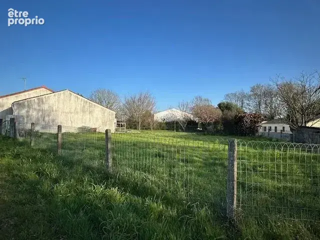 Maison de plain-pied avec terrain  à La Chapelle Hermier - photo 5