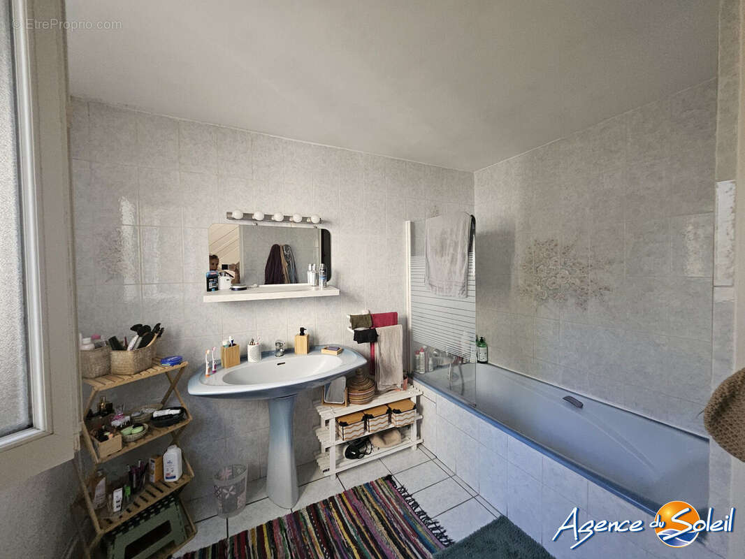 Appartement à LEZIGNAN-CORBIERES