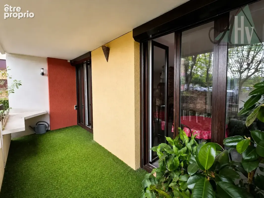 T5 spacieux en souplex avec balcon   Calme & vue sur parc - photo 3