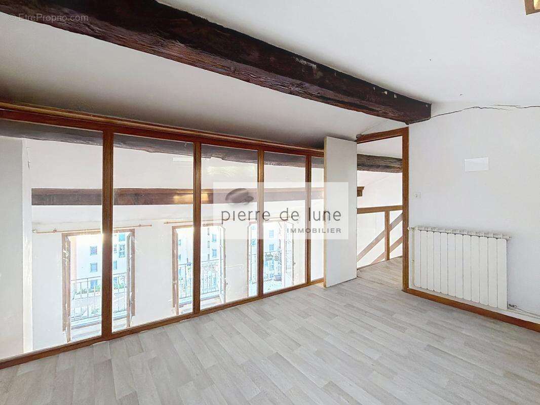 Appartement à LYON-1E
