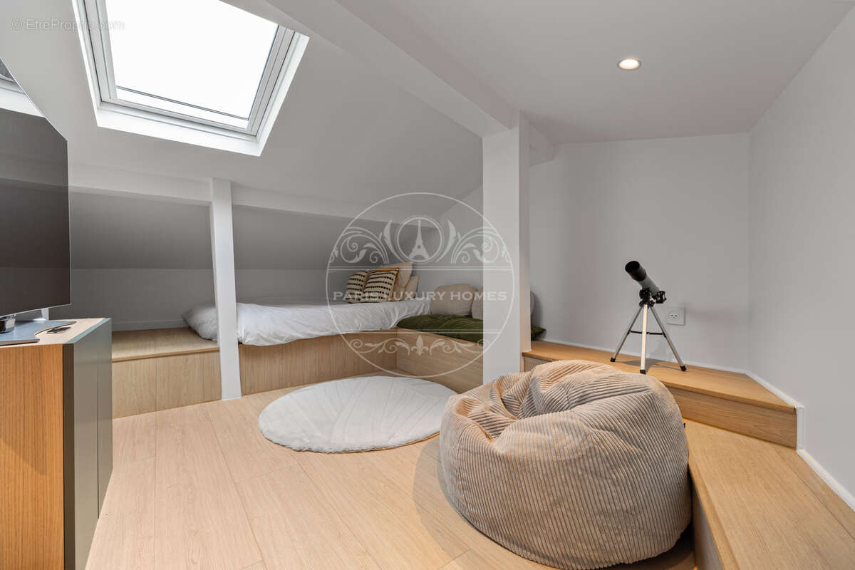 Appartement à PARIS-6E